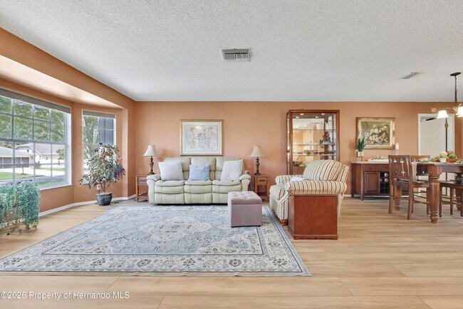Foto del edificio - 2066 Quailwood Ln