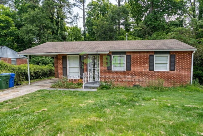 Photo - 451 Fairlock Ln NW House