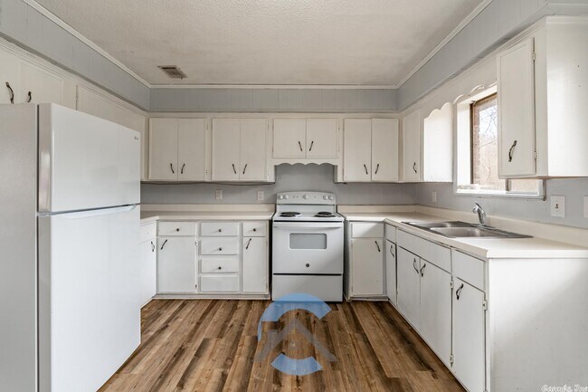 Foto del edificio - 6 Fulmer Ln