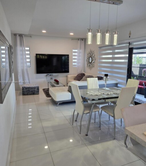 Foto del edificio - 249 NW 12th Ct