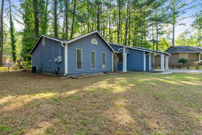 Building Photo - 3940 Plainville Ct SW