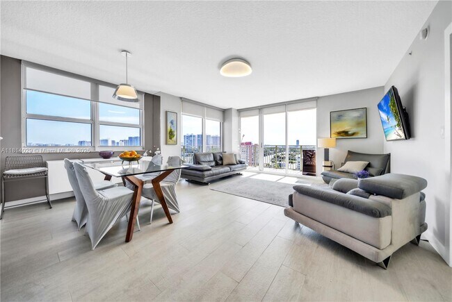 Foto del edificio - 2080 S Ocean Dr