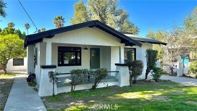 Building Photo - 490 Palisade St