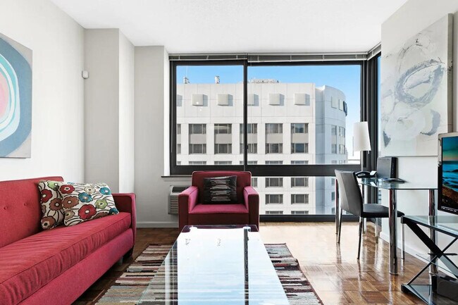 Foto del edificio - 479 Washington Blvd