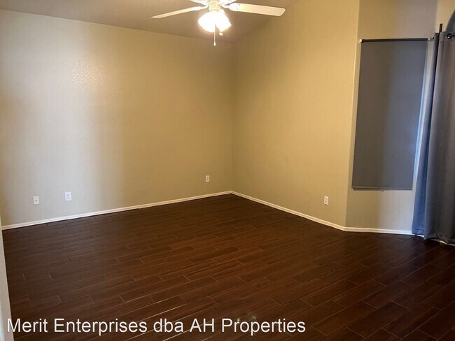 Foto del edificio - 4 br, 2 bath House - 3174 W TYSON PL
