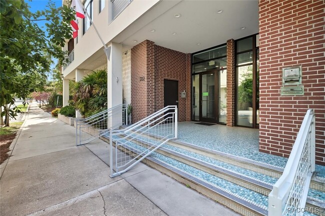 Foto del edificio - 302 SE Broadway St