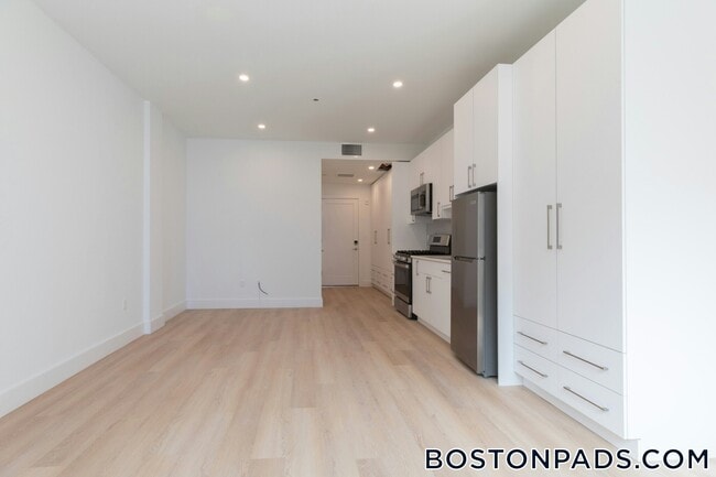 Building Photo - 1127 Harrison Ave