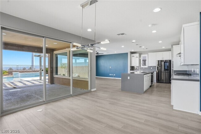 Foto del edificio - 2604 Evolutionary Ln