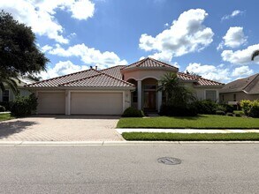 Building Photo - 2729 Harvest Dr