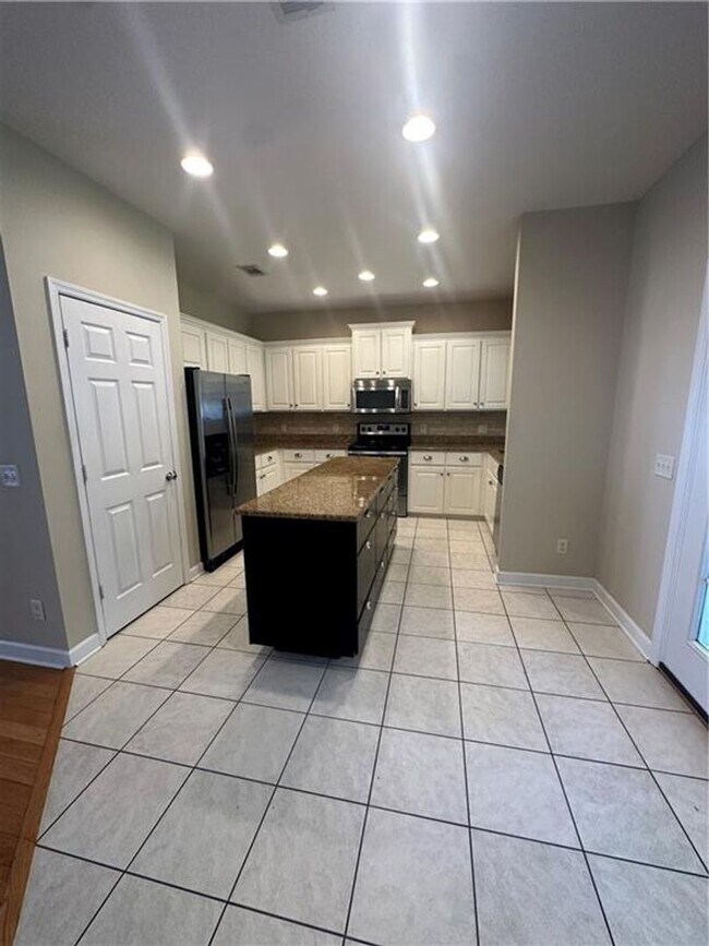 Foto del edificio - 235 Wellington Pl