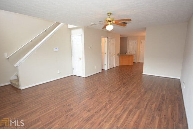 Building Photo - 1525 Eastern Sunrise Ln