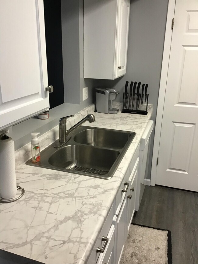 Foto del edificio - 4110 S Oak Meadows Dr