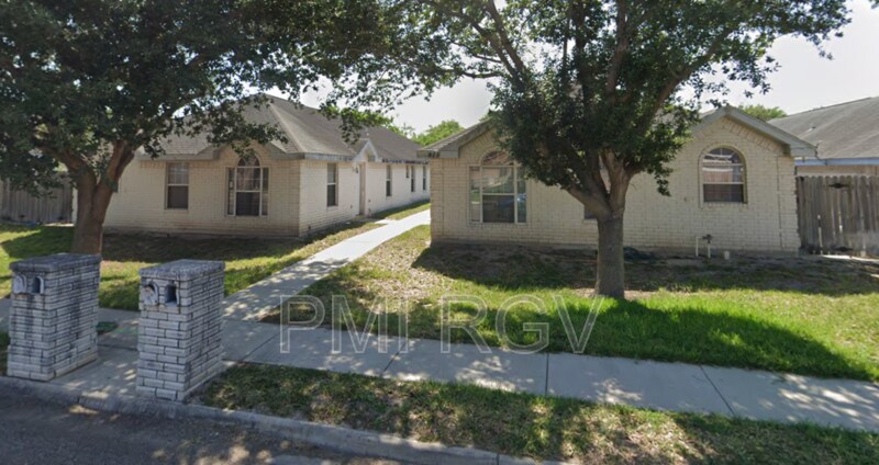 Primary Photo - 515 La Mancha Dr
