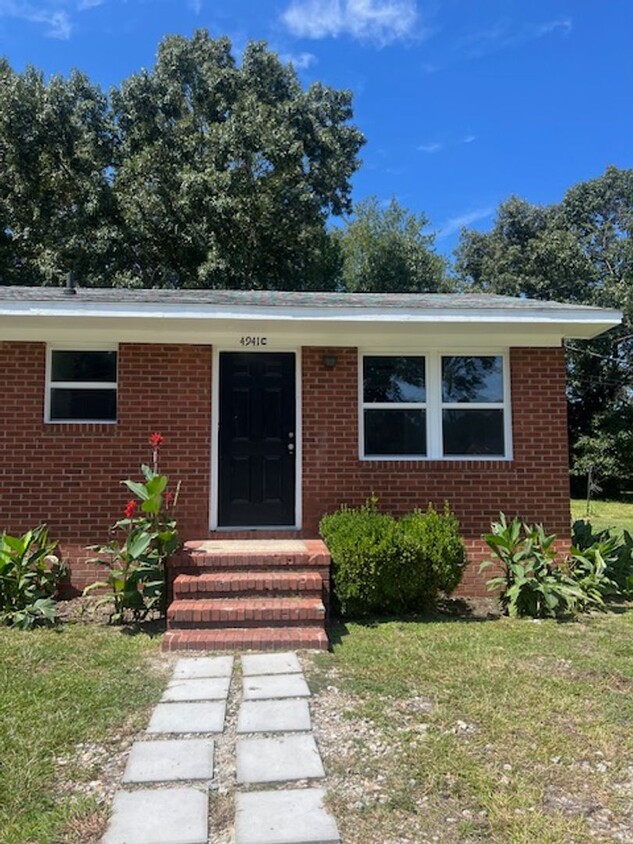 Primary Photo - 4941 Fieldcrest Dr