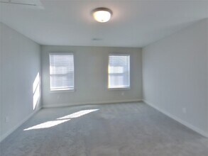 Building Photo - 4918 San Fabiano Ct
