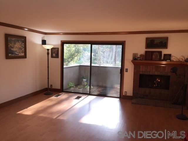 Building Photo - 8860 Villa La Jolla Dr