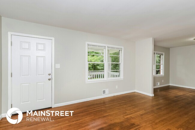 Foto del edificio - 6485 Sherwood Trail
