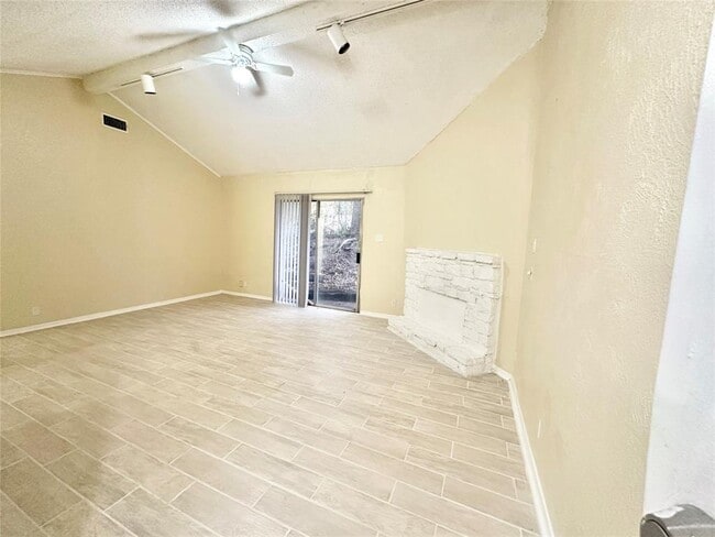 Building Photo - 4302 Scottsdale Rd