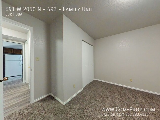 Building Photo - 691 W 2050 N
