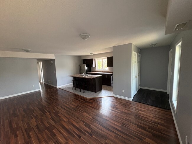 Building Photo - 15 Chicopee Park Ct