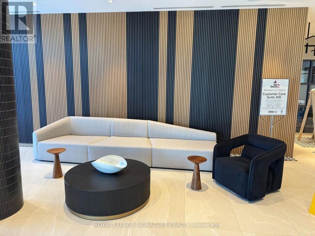 Building Photo - 2545 Simcoe St N