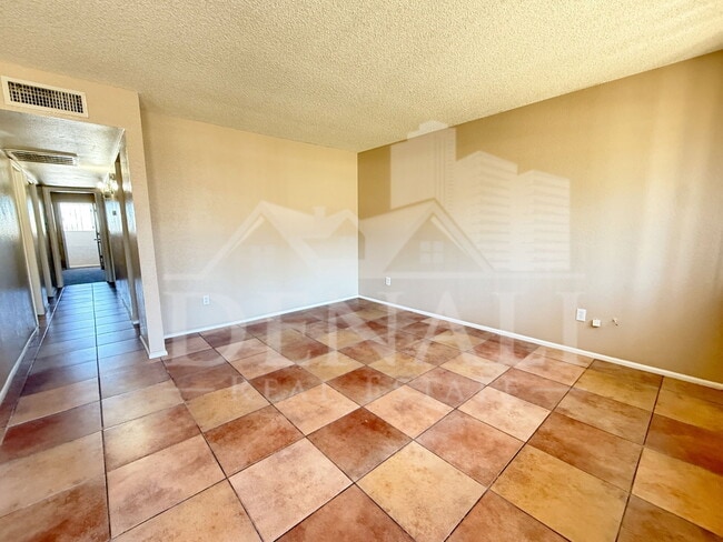 Building Photo - 2804 N 43rd Ave