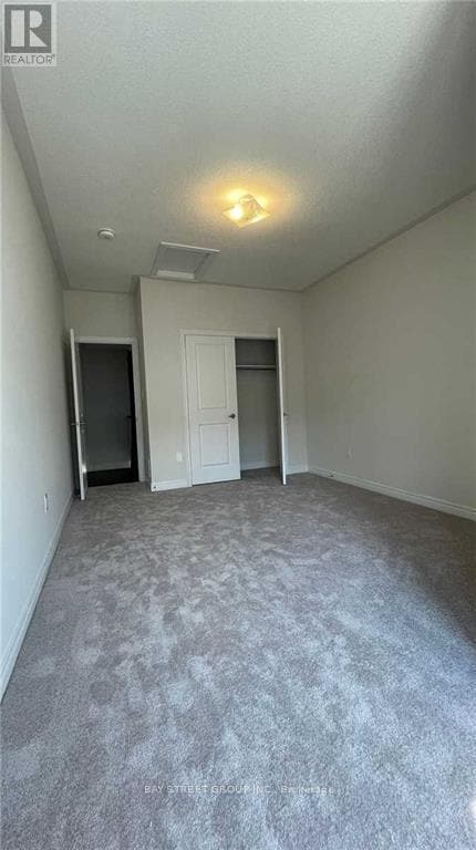 Building Photo - 221 Clockwork Dr