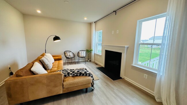 Foto del edificio - 4740 Canterbury Rd