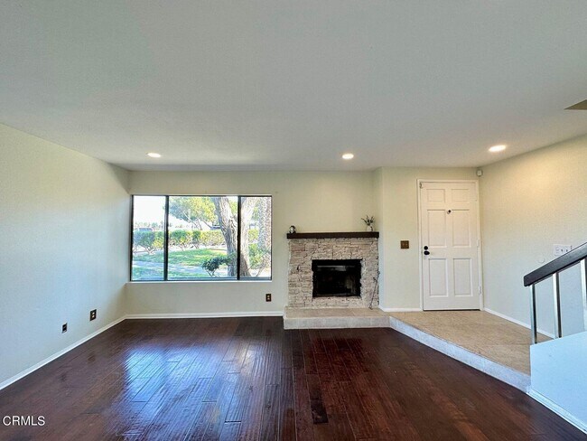 Building Photo - 2077 E Bard Rd