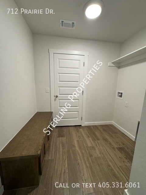 Foto del edificio - 712 Prairie Dr