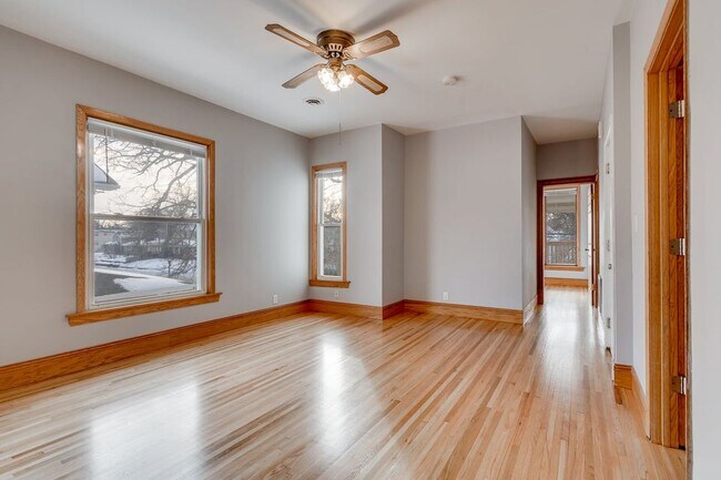 Building Photo - 2014 Glenwood Ave