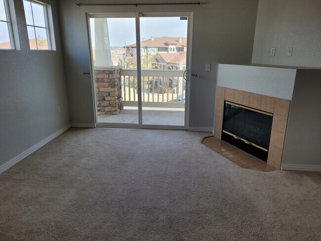 Living room - 9359 Amison Cir