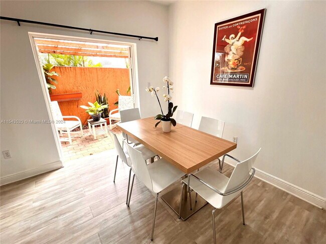 Photo - 5984 SW 8th St House