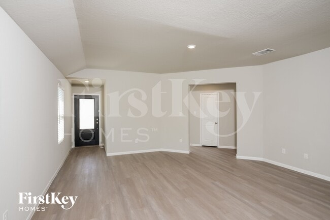 Foto del edificio - 1826 Morse Way