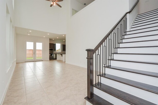 Building Photo - 6551 Scarlet Pond Ln