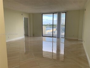 Building Photo - 13499 Biscayne Blvd
