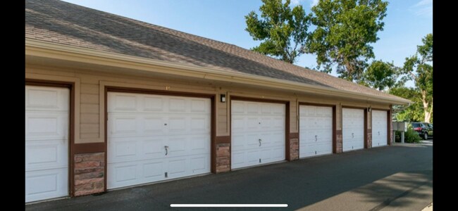 Foto del edificio - 4545 Wheaton Dr
