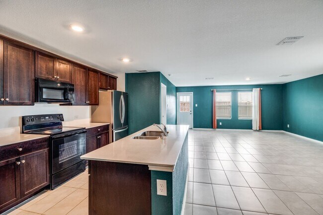 Building Photo - 5421 Rockrose Ln