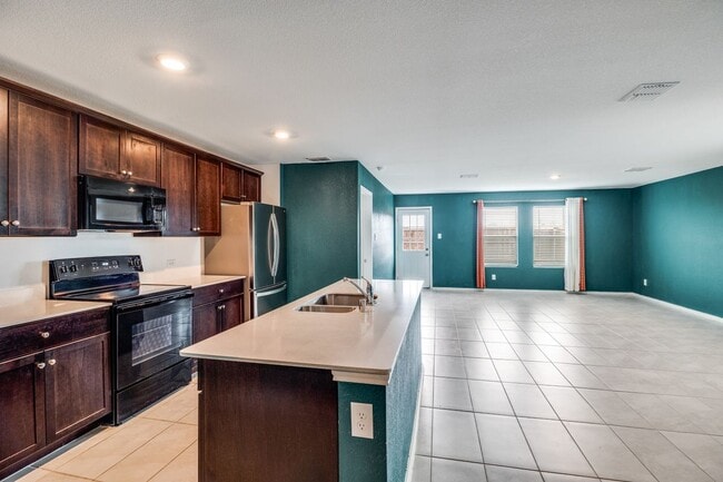 Foto del edificio - 5421 Rockrose Ln