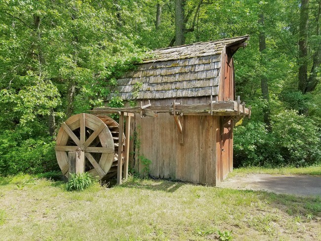 Building Photo - 13420 Cooks Mill Road