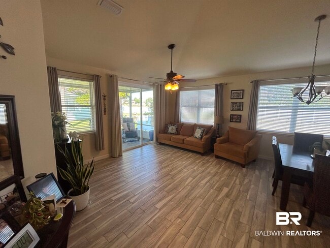 Foto del edificio - 25343 Windward Lakes Ave