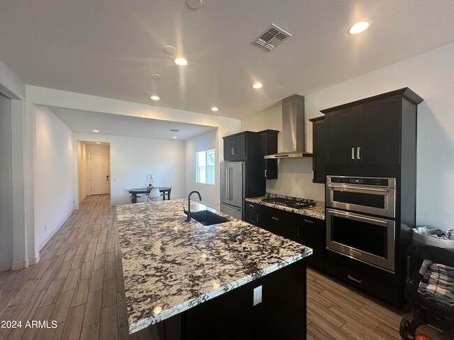 Building Photo - 10864 W Marshall Ave