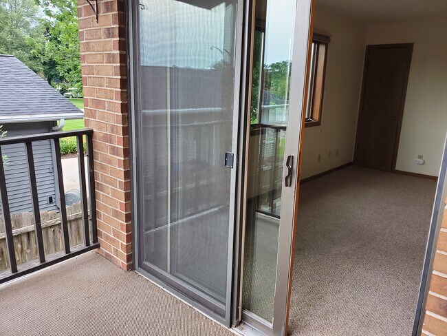 Patio - 300 Alpine Dr