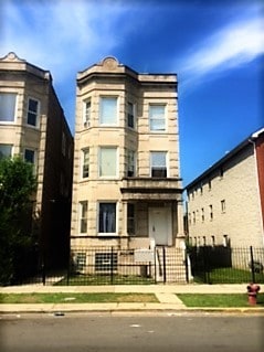 Building Photo - 1530 S Trumbull Ave