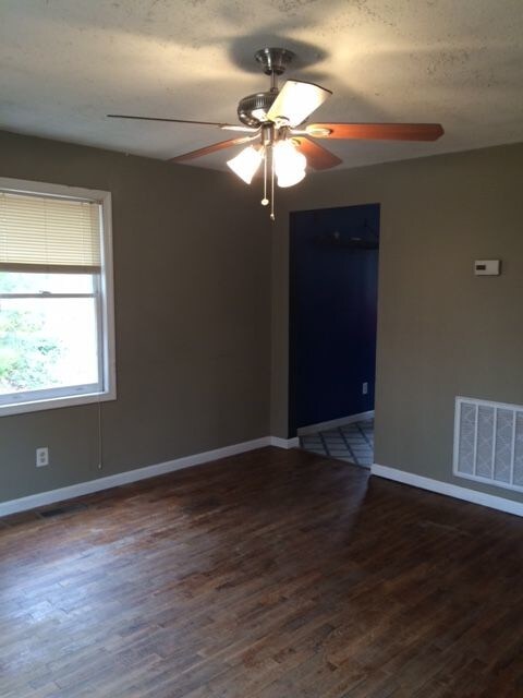 Foto del edificio - 10221 Elys Ford Rd.