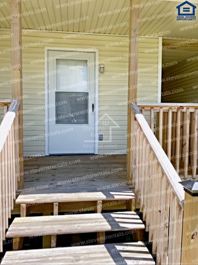 Primary Photo - 232 Dogwood Pointe Dr
