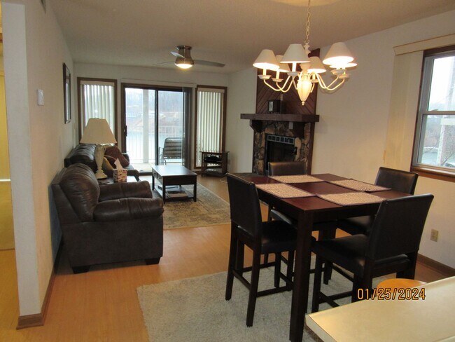 Foto del edificio - 2 bedroom lakeview condo in Lake Ozark for...