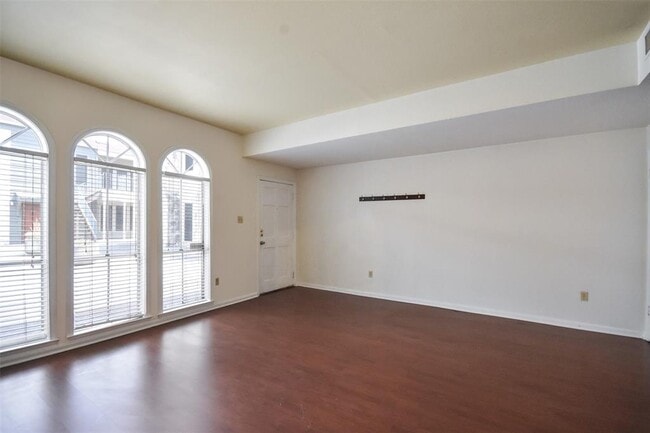 Building Photo - 2529 Rio Grande St