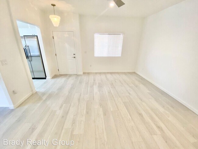 Building Photo - 2 br, 2 bath House - 10524 Pine Glen #102