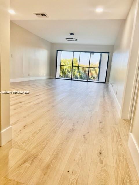 Building Photo - 491 Racquet Club Rd